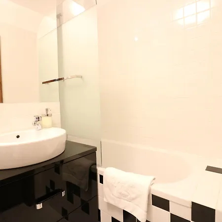 Апартаменти Apartamenty-wroc Kurkowa 14
